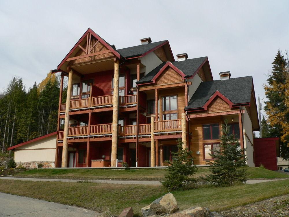 Red Mountain Village Condos Rossland Exterior photo